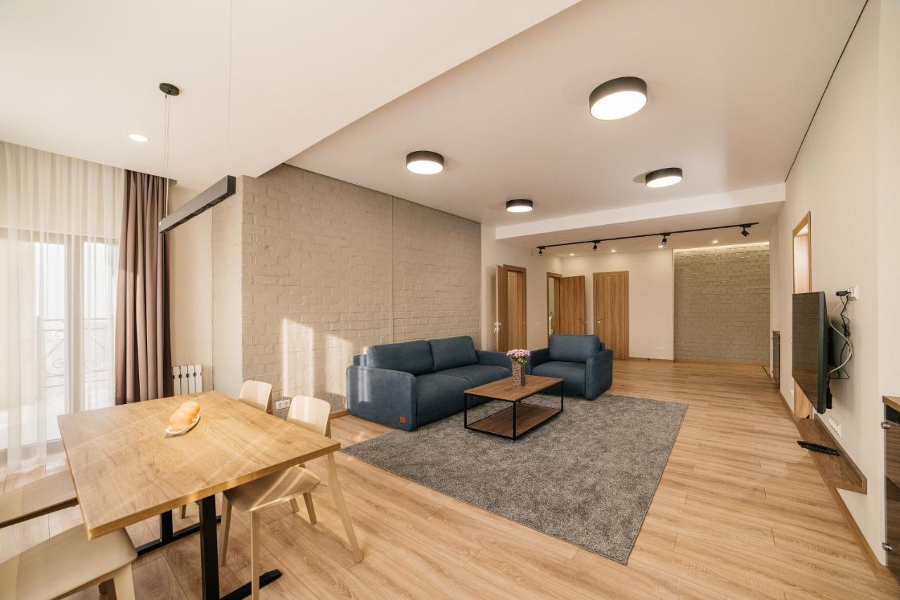 Solutel Apartments-34 Biszkek Zewnętrze zdjęcie